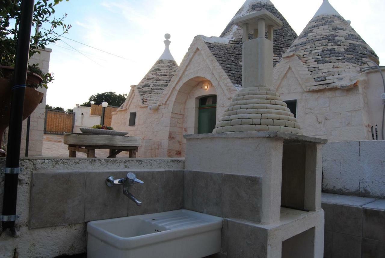 Trullo Le Tre Sorelle Landhaus